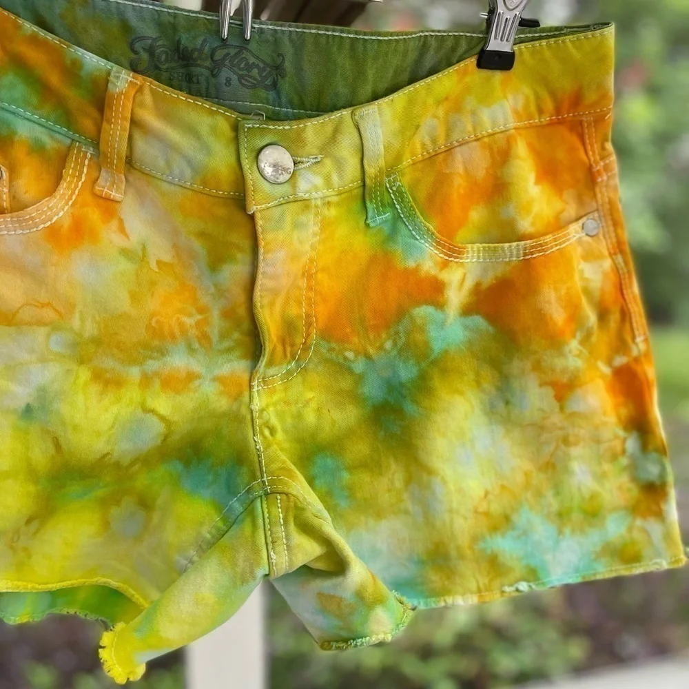 Faded glory hand crafted tie dye stretch shorts Size 8 - Picture 3 of 6